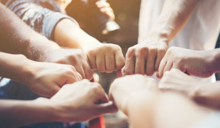 Как научиться работать в команде в разных рабочих профессиях?